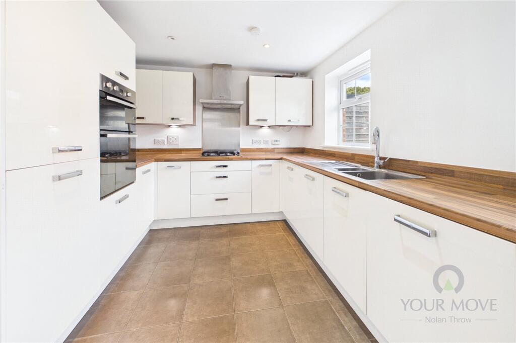 House in Rothwell, North Northamptonshire - View 5