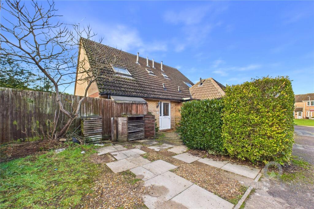 Main image of property: Deerfield Close, Buckingham, Buckinghamshire, MK18
