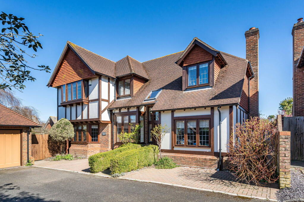 Main image of property: Groveside Close Bookham