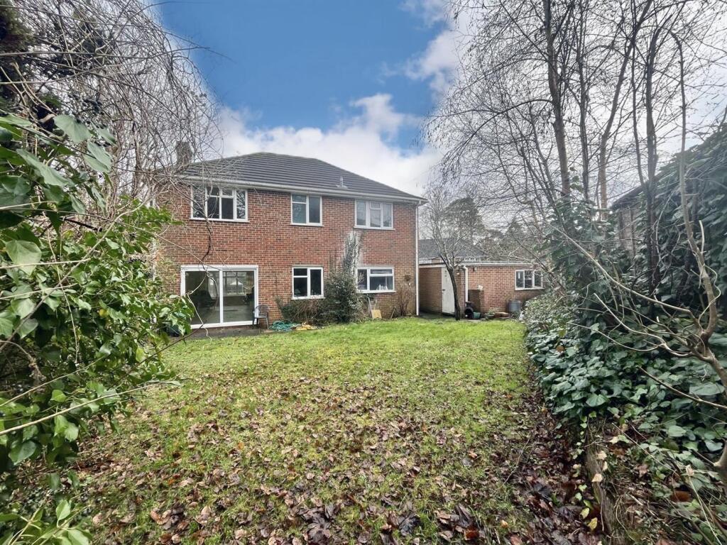 House in Guildford - View 2