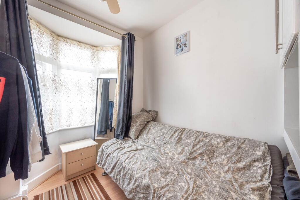 Apartment in London - More