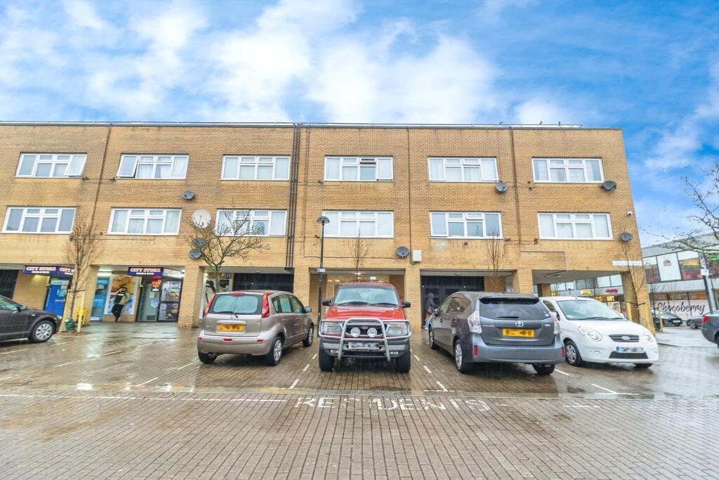 Main image of property: Silbury Boulevard, Milton Keynes, Buckinghamshire, MK9