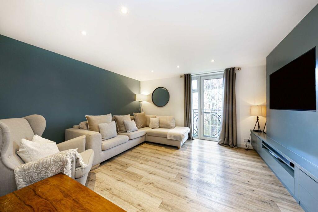 Main image of property: Cahir Street, Canary Wharf