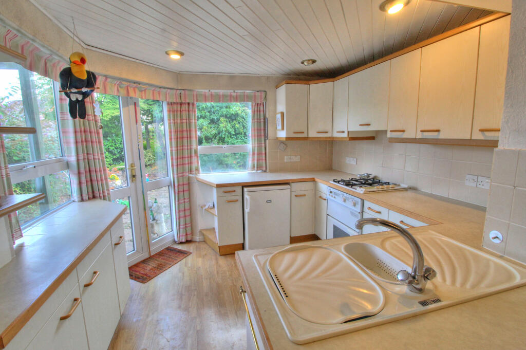 House in Dudley, West Midlands - More