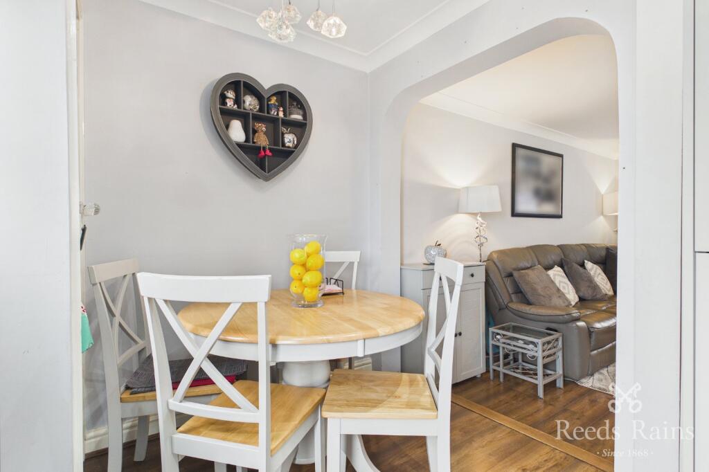 Dodworth Drive, Wakefield, West Yorkshire, WF2 - More