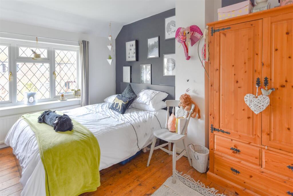House in Hemel Hempstead - More