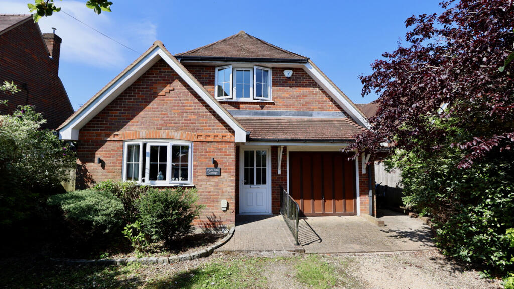 Main image of property: Meadow Lane, South Heath , Great Missenden, HP16