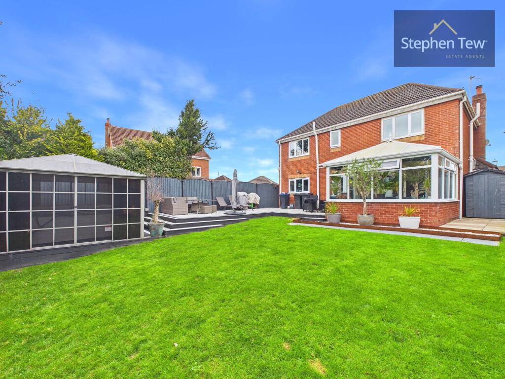 Tennyson Drive, Bispham, FY2 photo 4