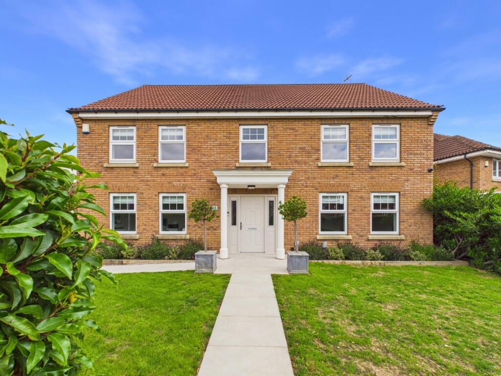 Main image of property: The Pines, Kingswood, Hull, East Riding Of Yorkshire, HU7 3GT