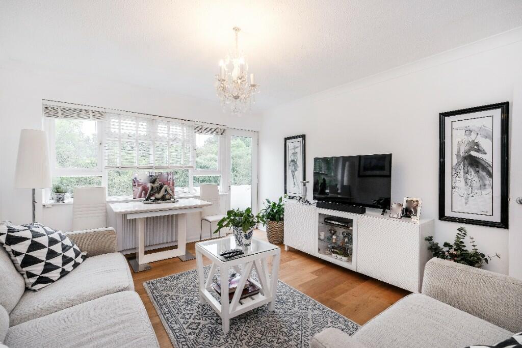 Apartment in London - View 5
