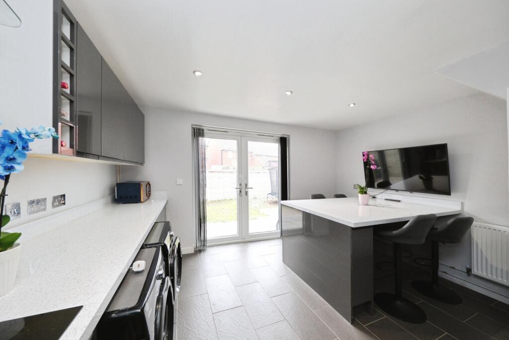 House in Nottingham - View 3