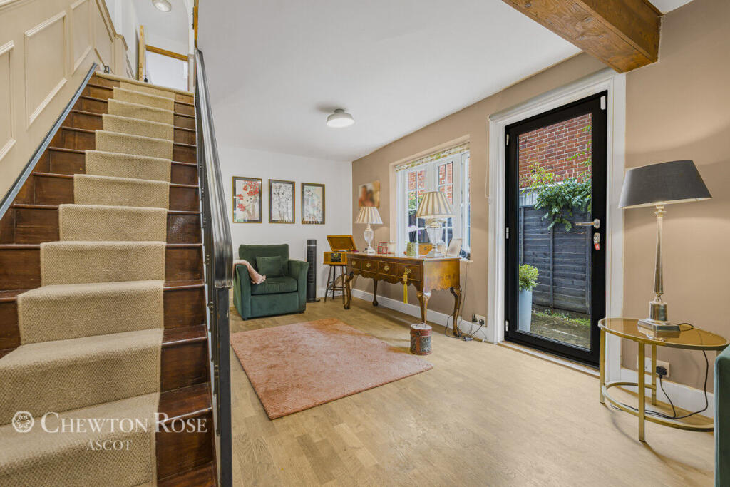 House in Winkfield, Chavey Down - View 4