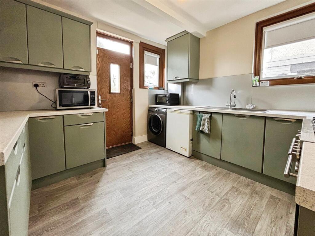 Additional image 3 of Halifax Road, Bradford, BD6 1JH