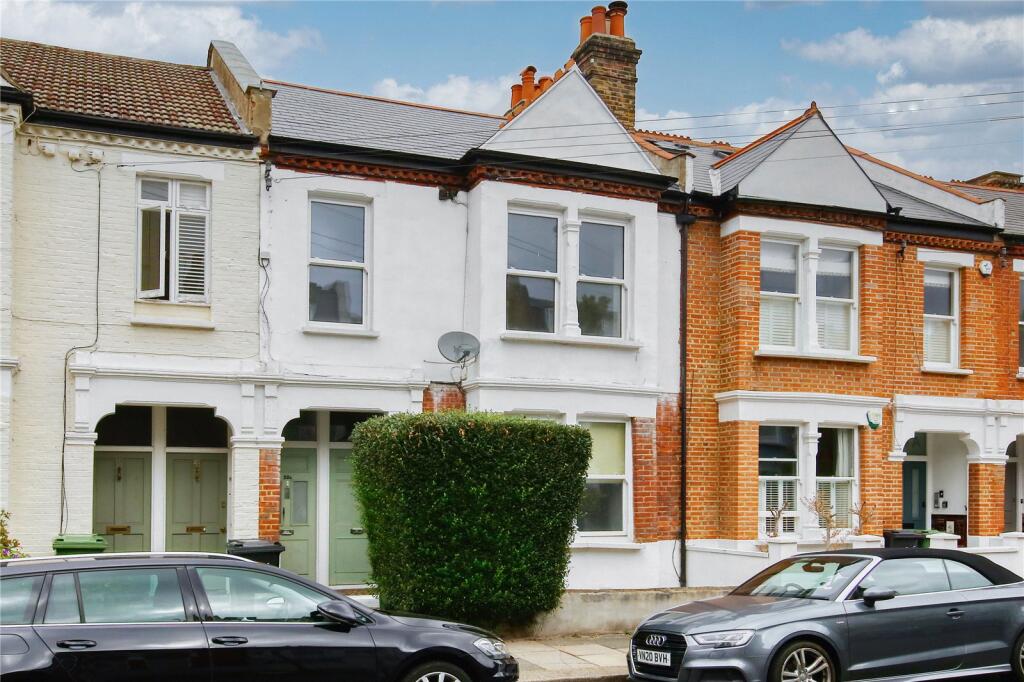 Apartment in London - More