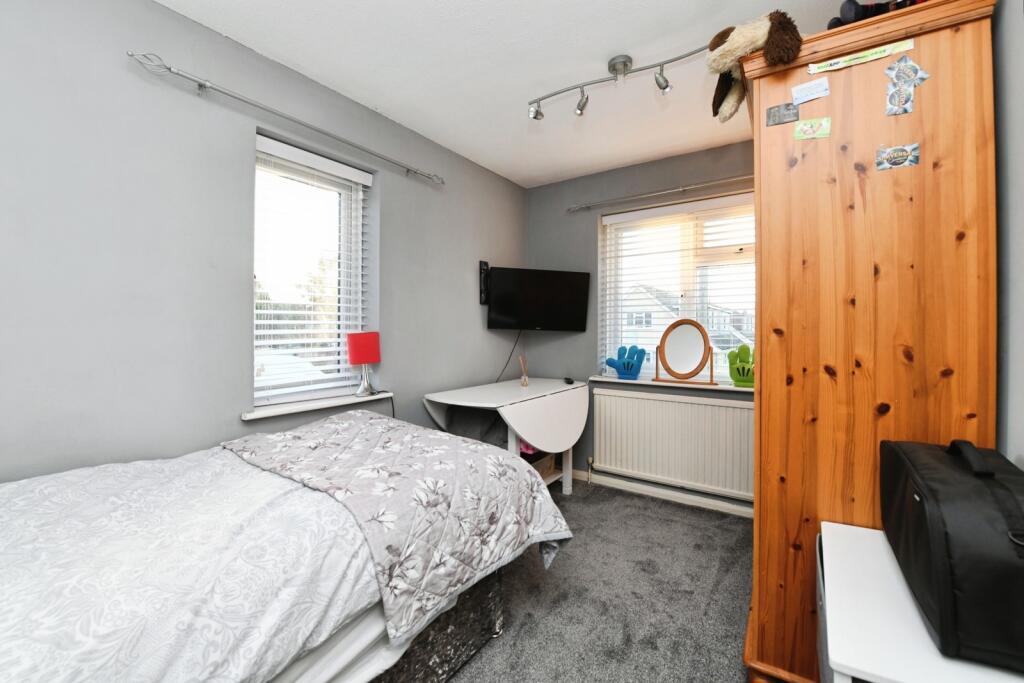 House in Maldon, Southminster - More