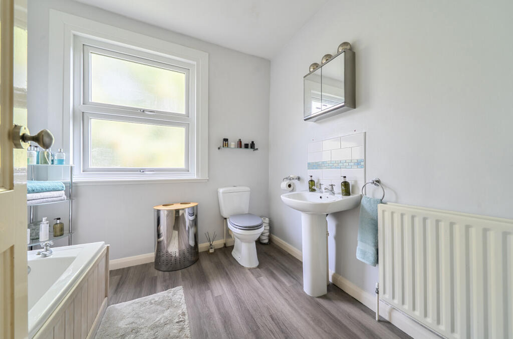 Apartment in Dartford - View 5