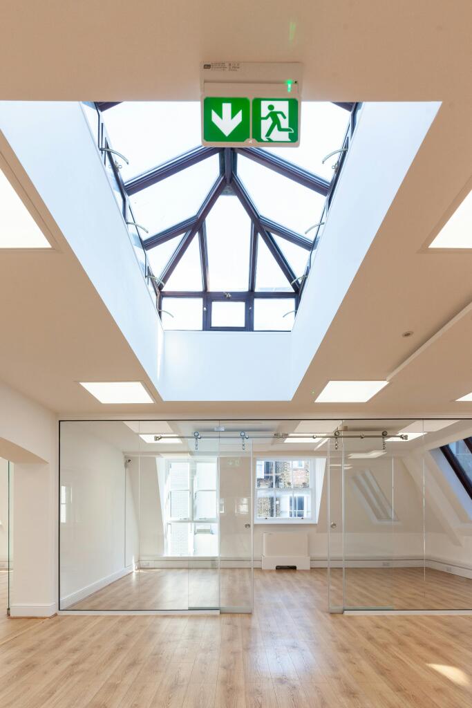 3rd floor East 07.jpg