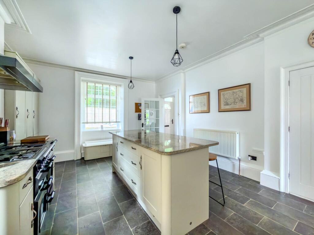 390, Oxford Road, Gomersal photo 5