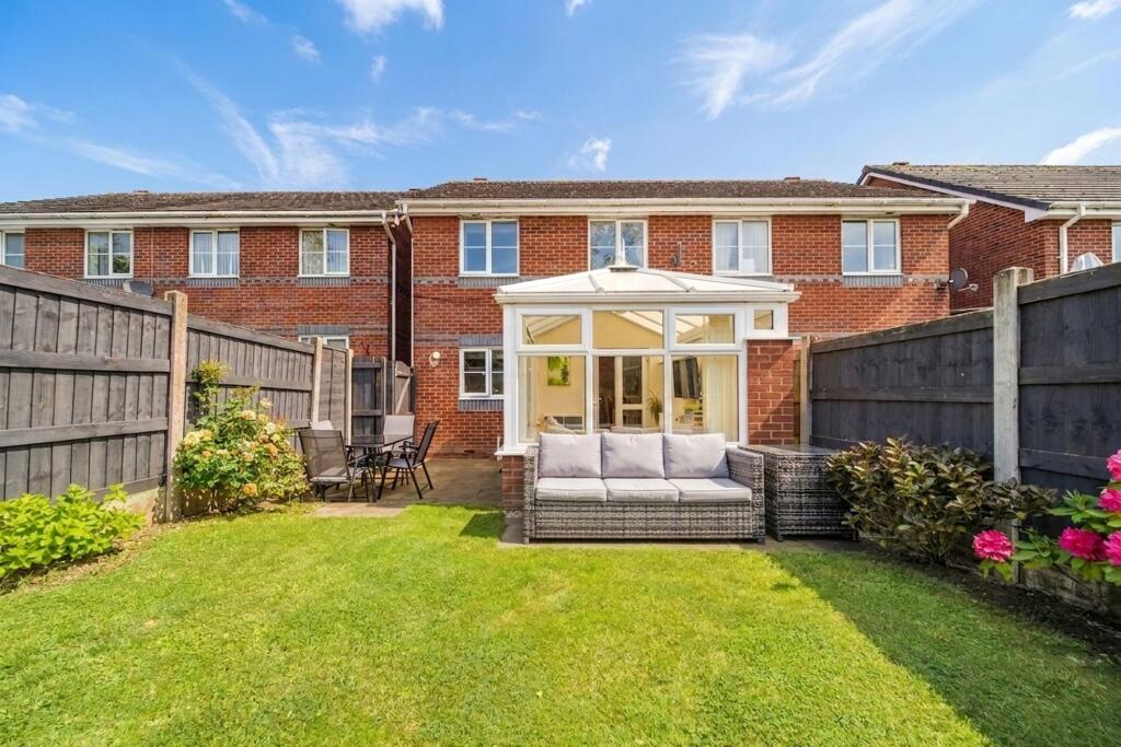 Hawthorn Avenue, Burscough, L40 photo 4