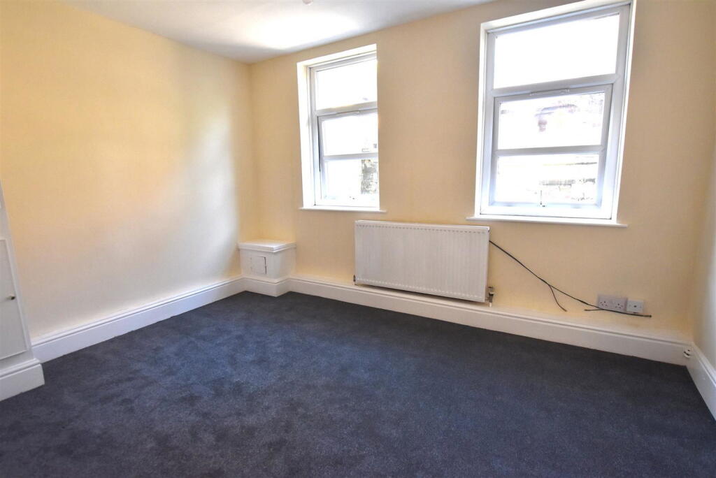 Oaklands, Devonshire Place - View 5