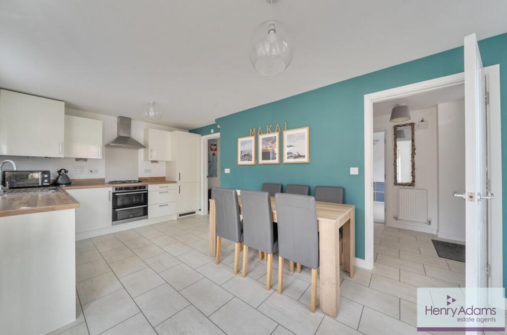 House in Portsmouth - View 3