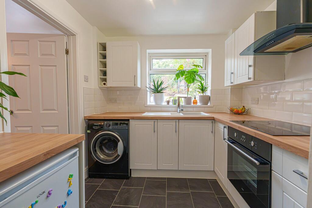 House in Risca - View 5