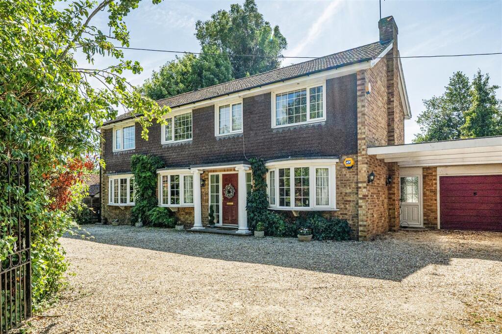 Main image of property: Eversley Road, Arborfield Cross, Berkshire, RG2 9PJ