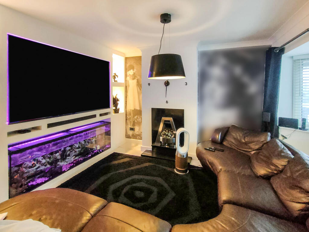 House in Birmingham, Perry Beeches - View 2