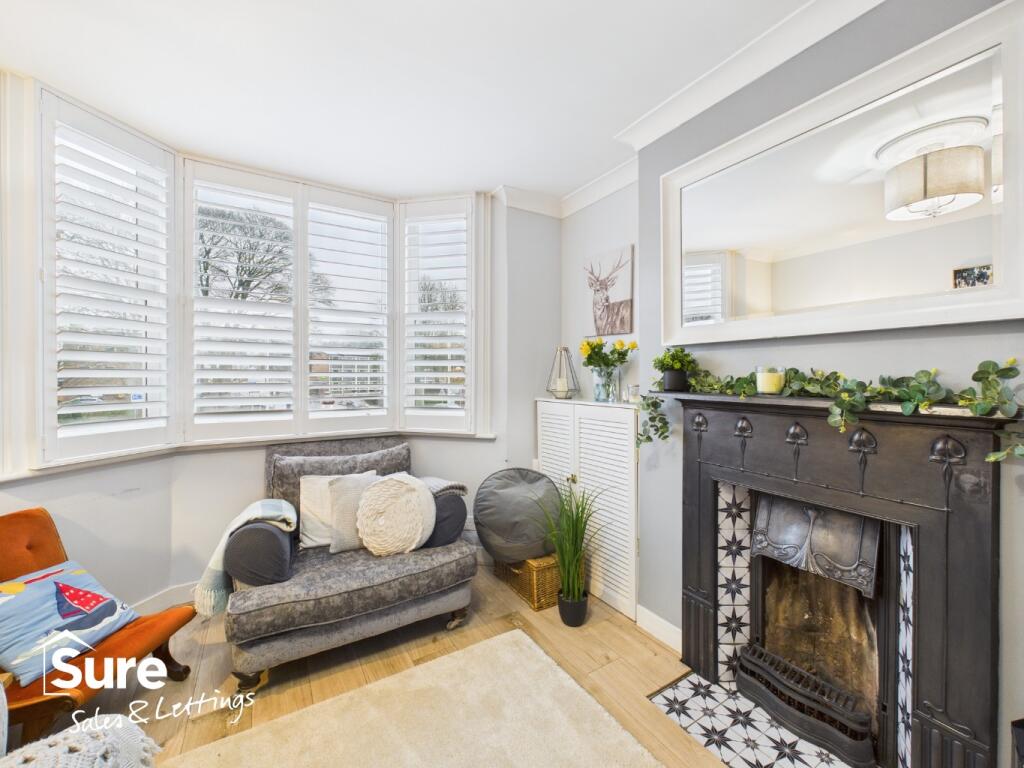 Main image of property: Leighton Buzzard Road, Hemel Hempstead, Hertfordshire, HP1 1HP