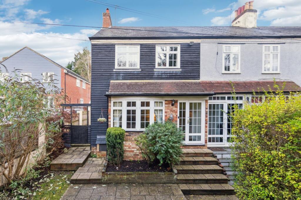 Main image of property: Gravel Hill, Chalfont St Peter, Gerrards Cross, SL9