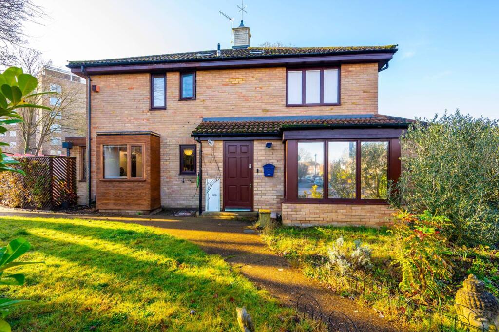 Main image of property: Albany Mews, Kingston, Kingston upon Thames, KT2