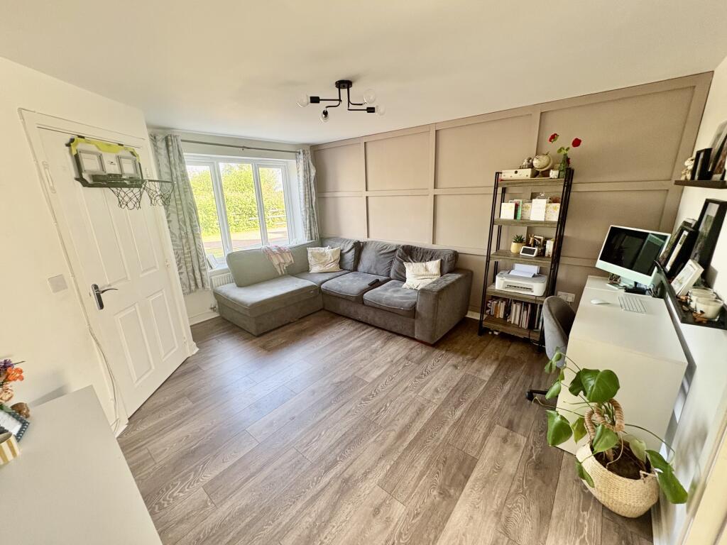 House in Peterborough, City of Peterborough - More