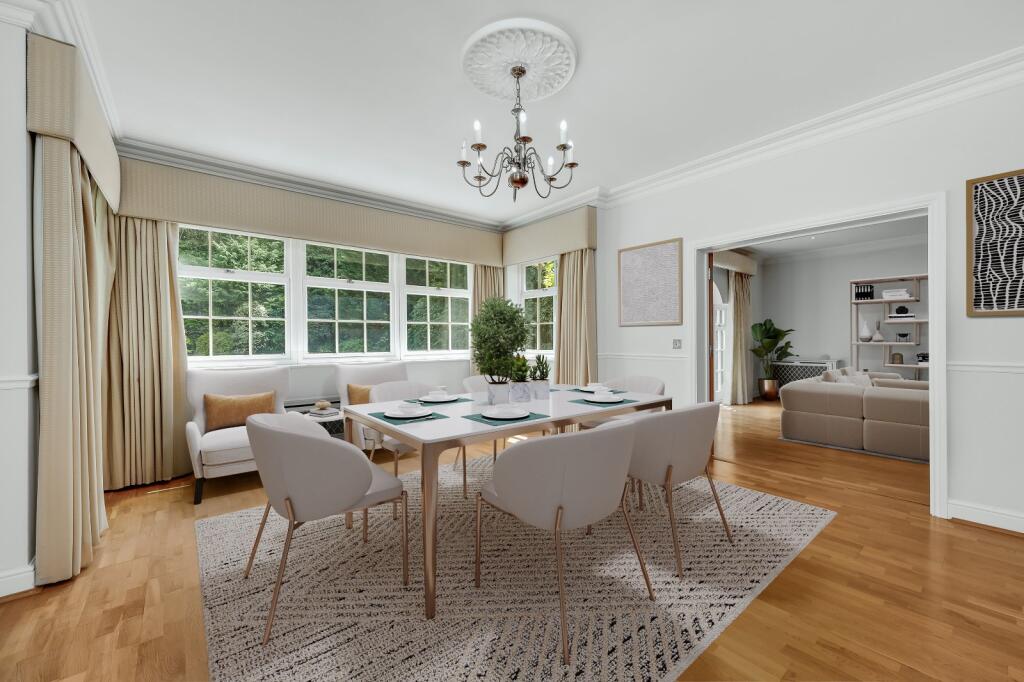 House in Weybridge - View 4