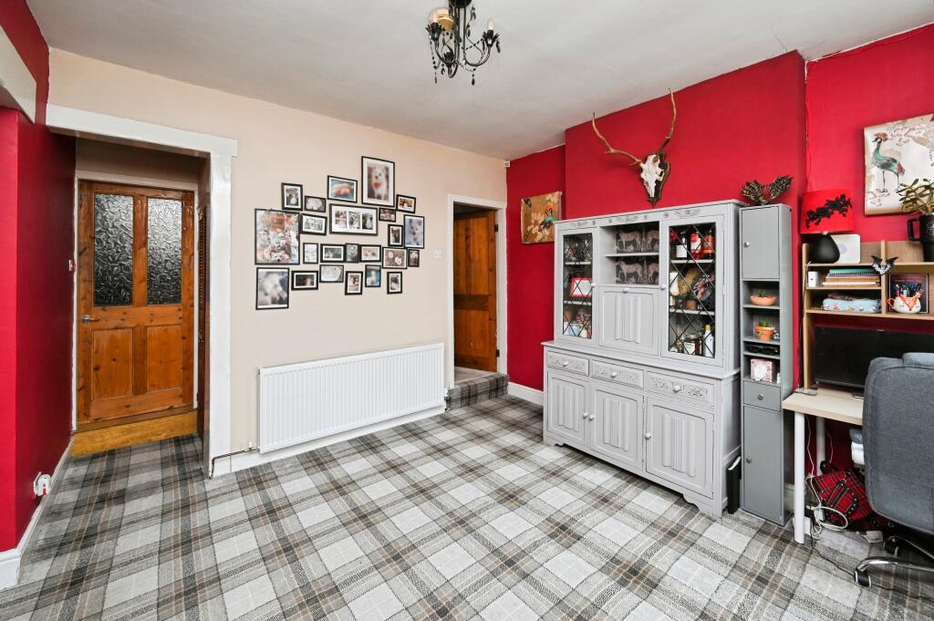 Hodgkinson Road, Kirkby-In-Ashfield, NG17 - More
