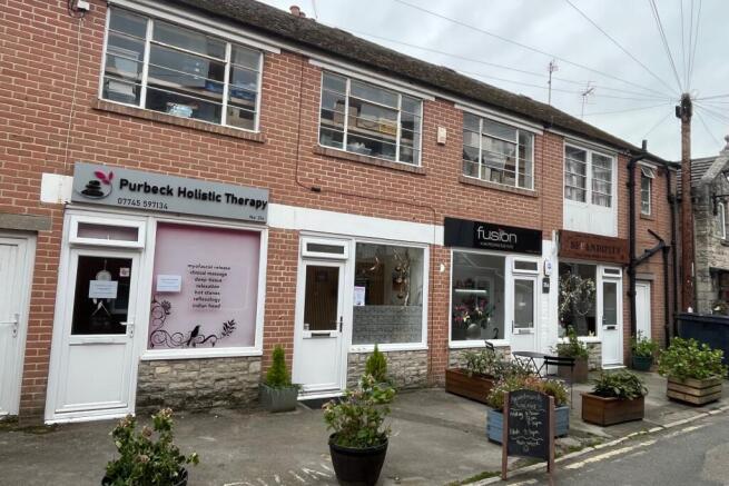 Arcade 31 - 35 Commercial Road