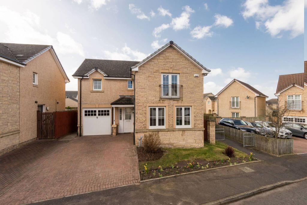 Main image of property: 8 Wallace Avenue, Wallyford, East Lothian, EH21 8BZ