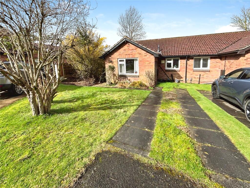 Main image of property: Tipton Close, Radcliffe, Manchester, Greater Manchester, M26