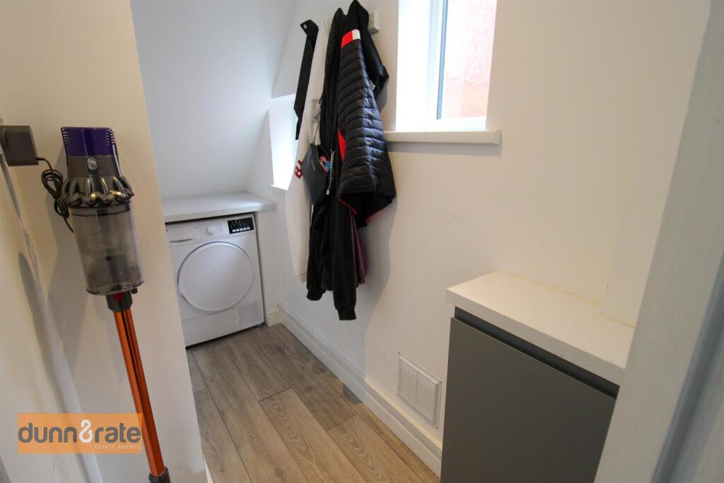 House in Stoke-on-Trent - View 4