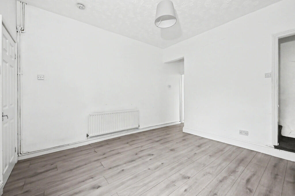House in Stoke-on-Trent - View 4