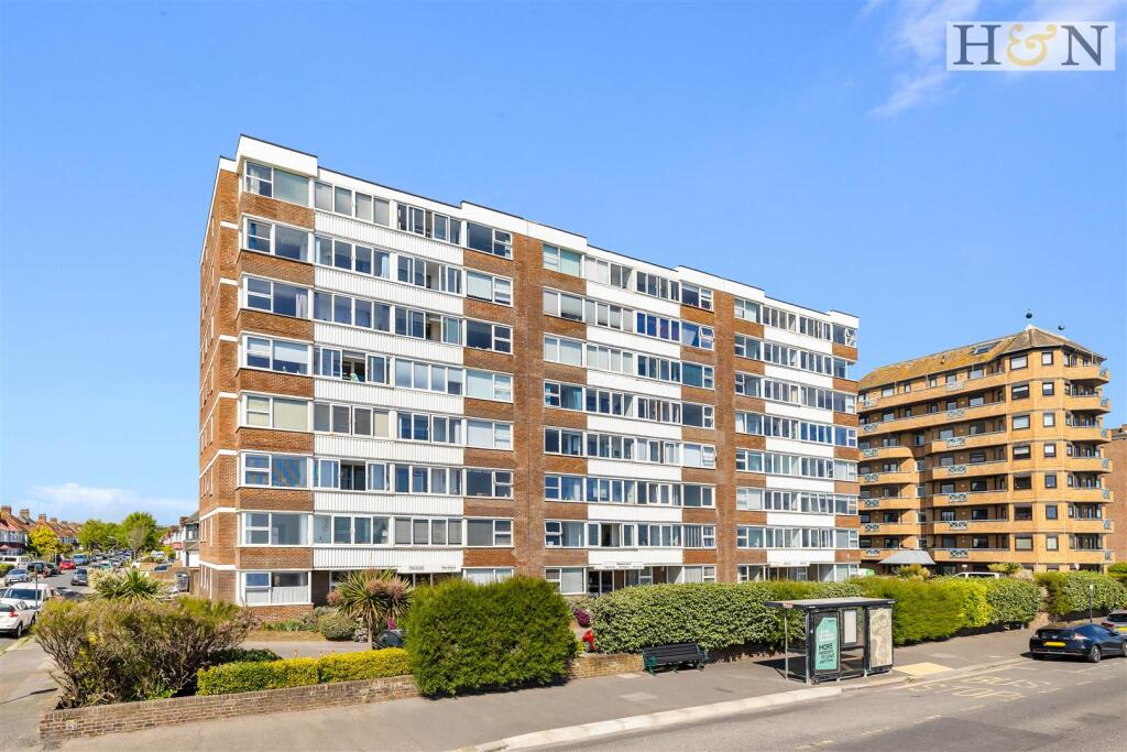 Main image of property: Braemore Court, Kingsway, Hove