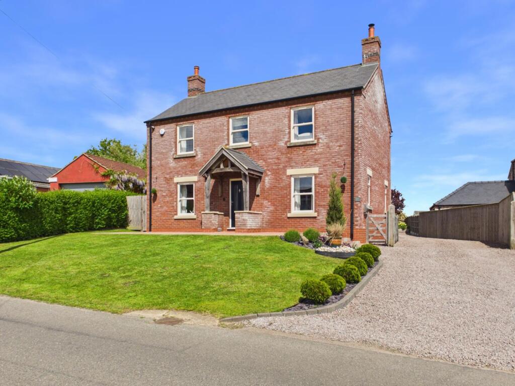 Main image of property: Gosho, 69 Main Road, Toynton All Saints,