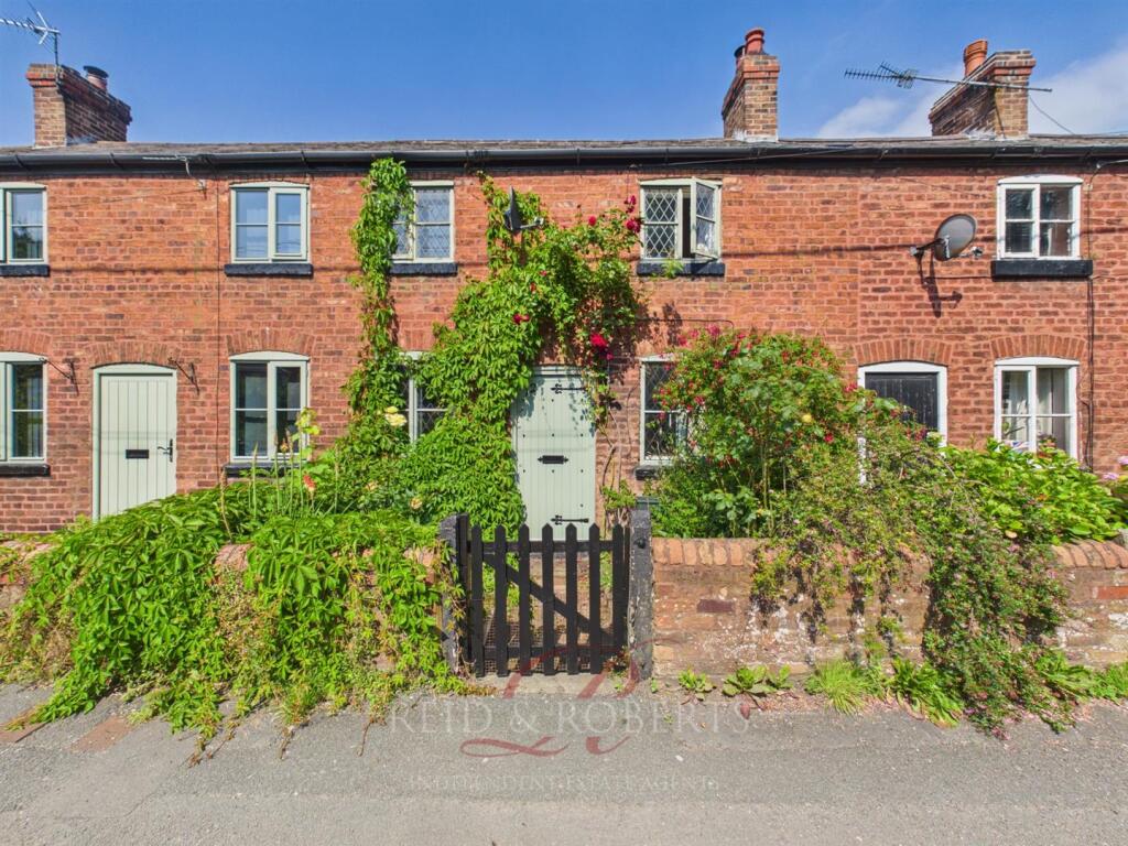 Main image of property: Wrexham Road, Pontblyddyn, Mold