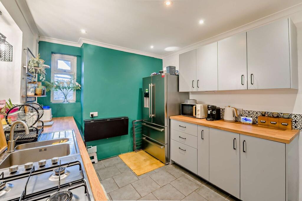 Additional image 11 of Intake Road, Bradford, BD2