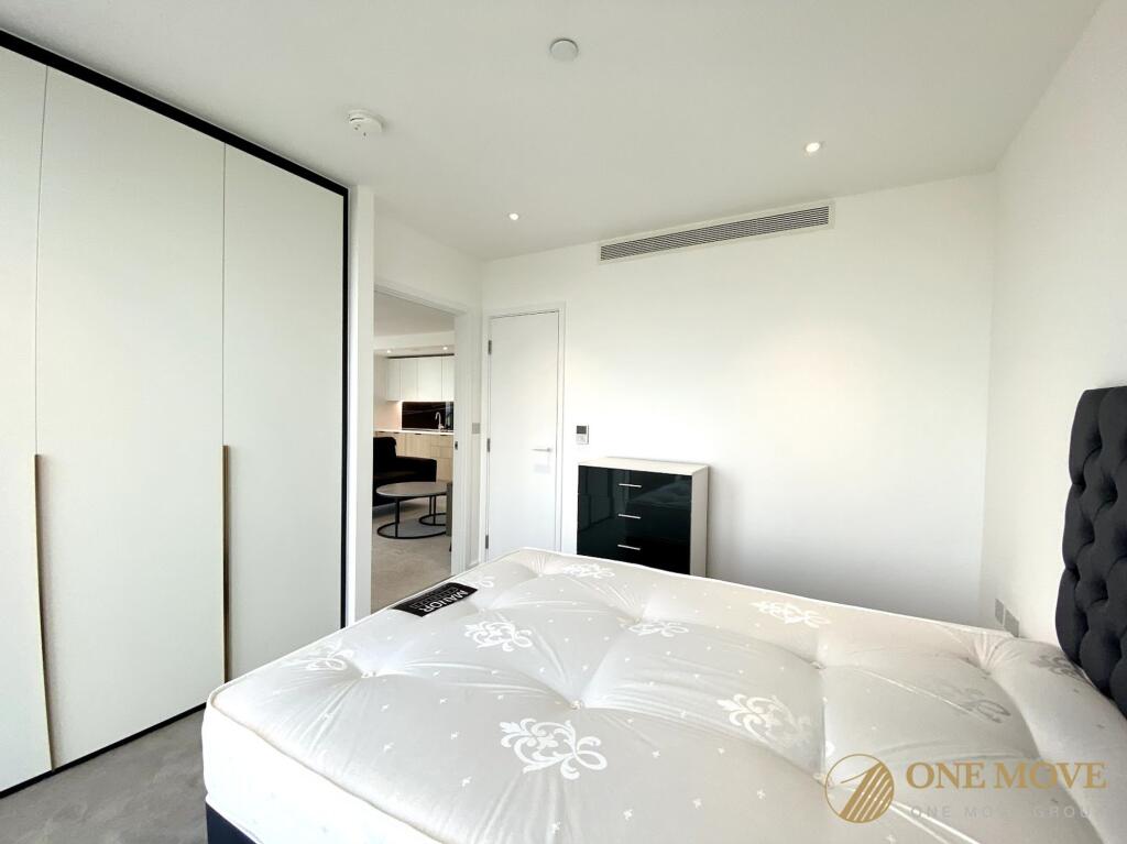 Apartment in London - View 5