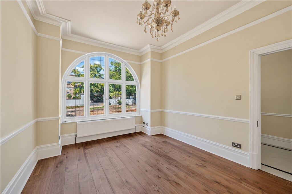 House in Kingston upon Thames - View 5