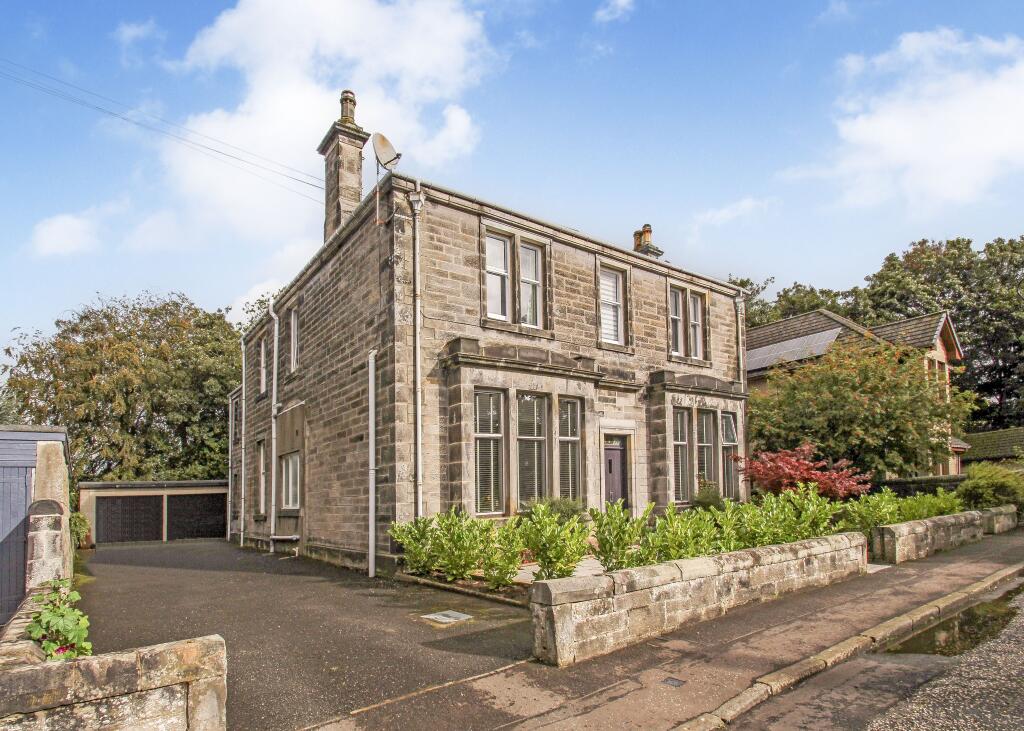 Main image of property: 11A, Transy Place, Dunfermline,  KY12 7QN