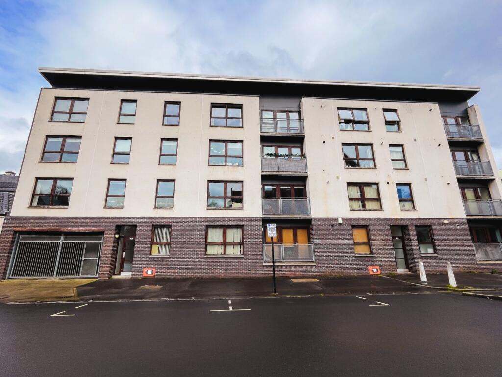 Main image of property: Flat 1/1 110 Hotspur St Glasgow G20 8LG
