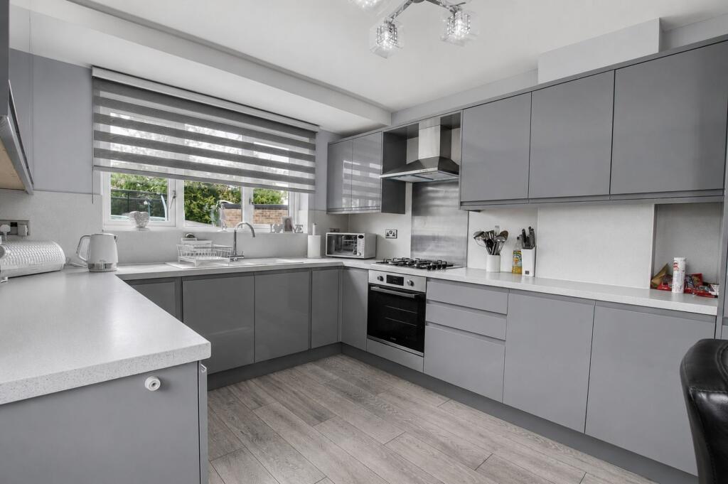 House in Stockton-on-Tees - View 3