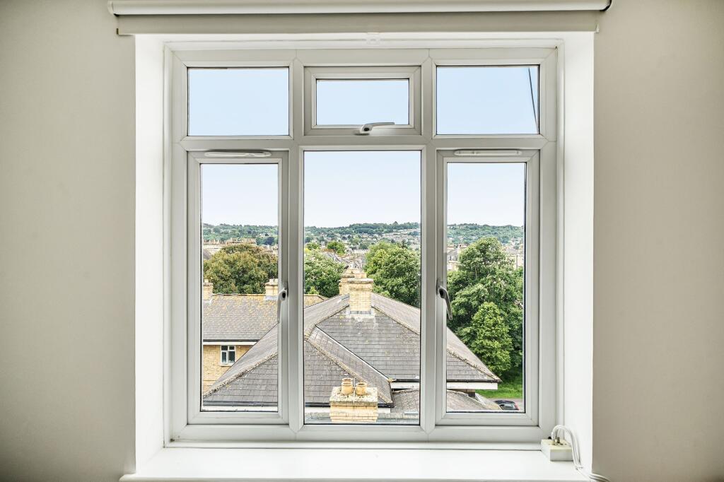 Apartment in Bath - View 3