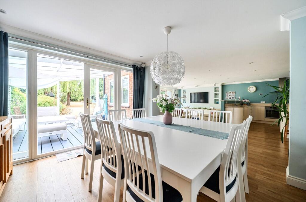 House in Kingston upon Thames - View 4